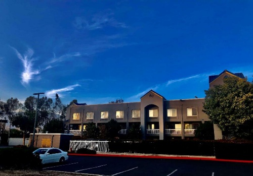 SureStay Hotel by Best Western Ontario Airport image 25