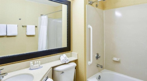 SureStay Hotel by Best Western Ontario Airport image 30