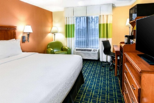 SureStay Hotel by Best Western Ontario Airport image 32