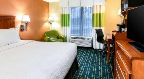 SureStay Hotel by Best Western Ontario Airport image 37