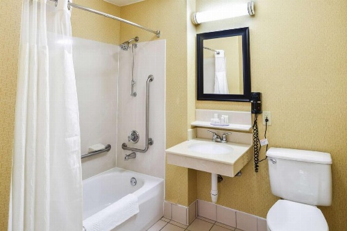 SureStay Hotel by Best Western Ontario Airport image 44