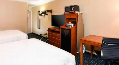 SureStay Hotel by Best Western Ontario Airport image 48