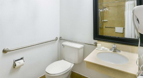 SureStay Hotel by Best Western Ontario Airport image 7